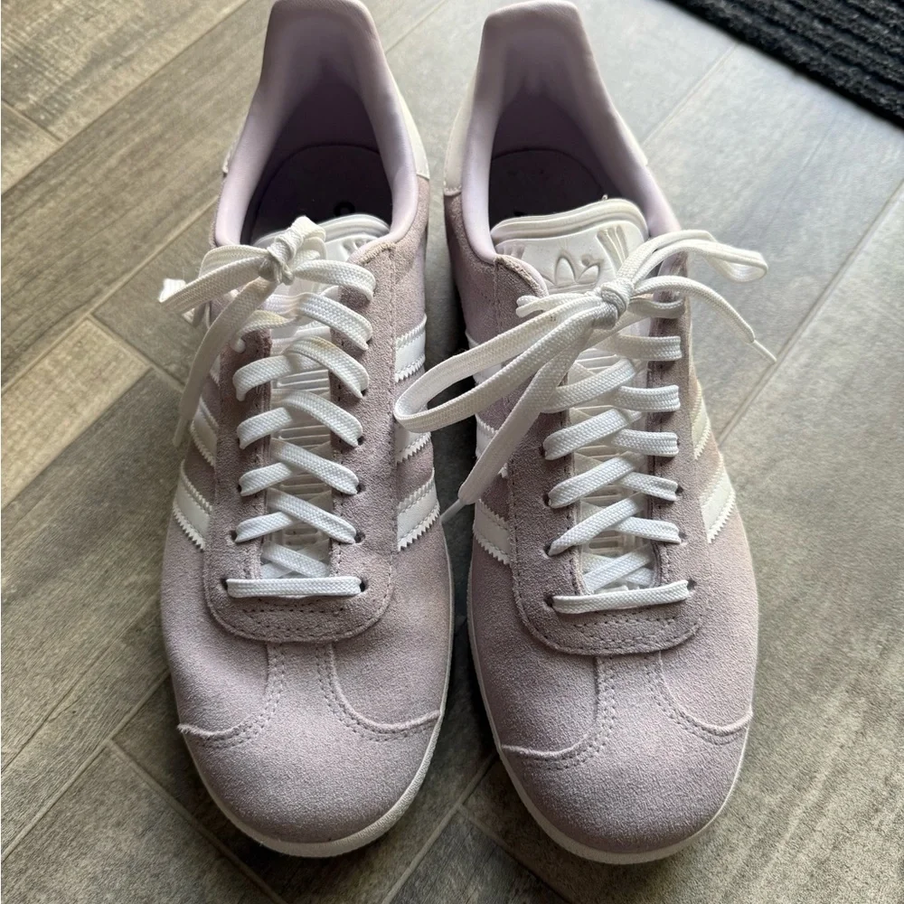 Adidas Women's Lilac Gazelle’s - Picture 1 of 5
